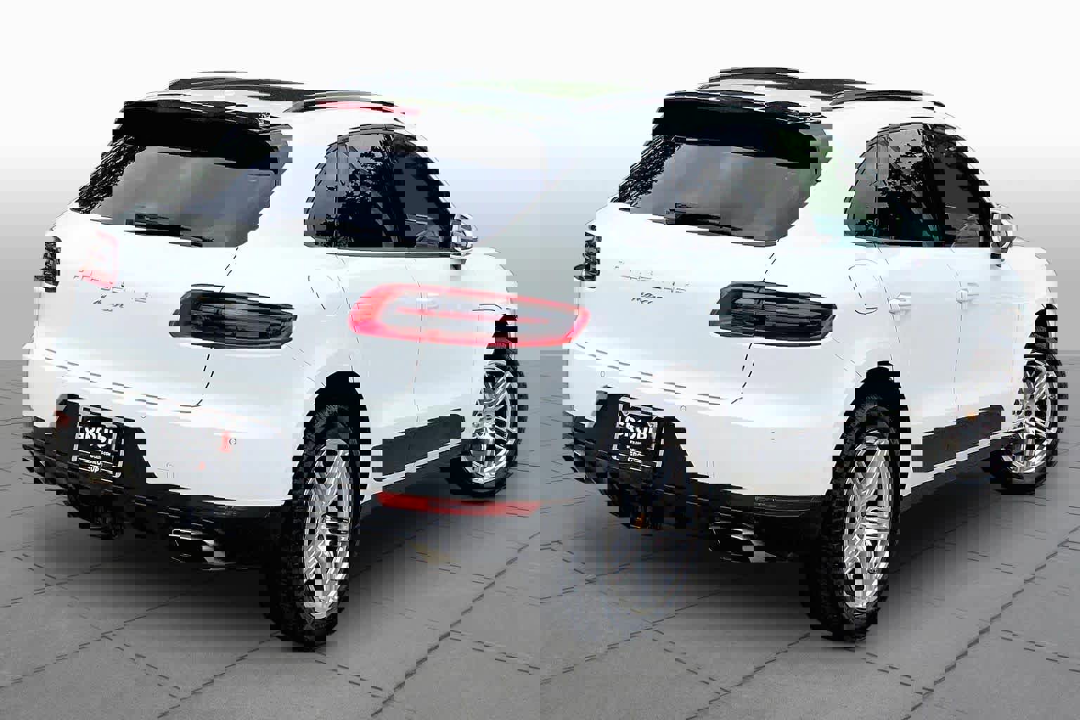 Used 2018 Porsche Macan AWD/4WD image 12