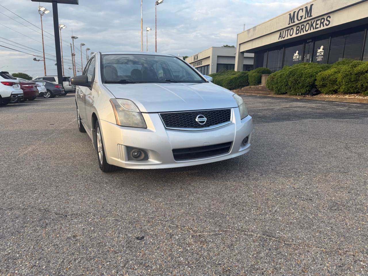 Used 2012 Nissan Sentra 2.0 SR FWD image 4