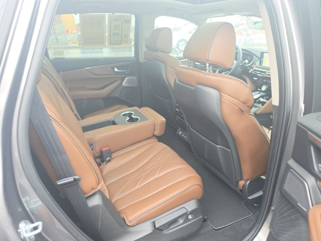 Certified 2025 Acura MDX SH-AWD w/ Advance Package image 31