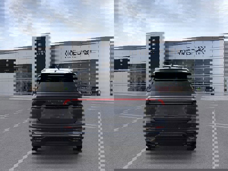 New 2026 Lincoln Nautilus Reserve w/ Jet Appearance Package image 5