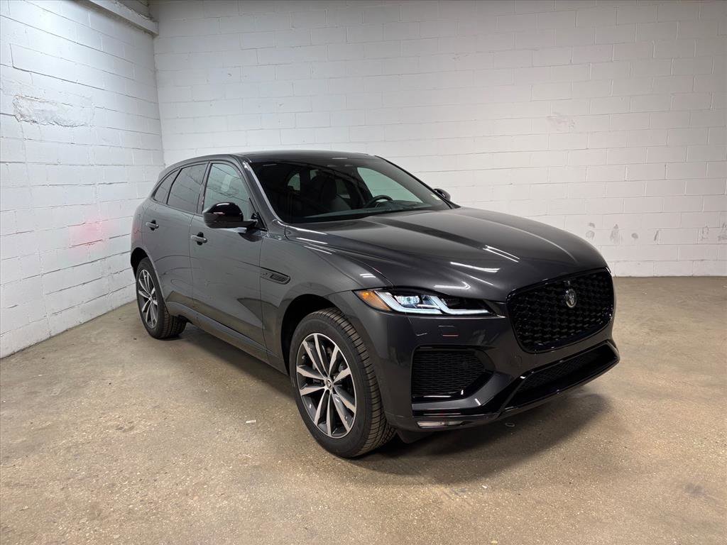New 2026 Jaguar F-PACE R-Dynamic S image 4