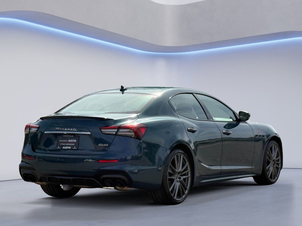 Used 2024 Maserati Ghibli Trofeo image 7