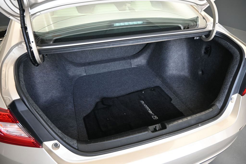 Used 2018 Honda Accord LX image 27