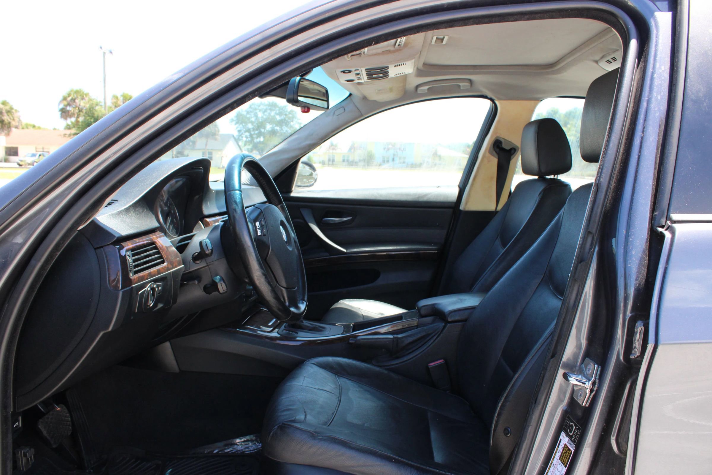 Used 2006 BMW 325i Sedan RWD image 7