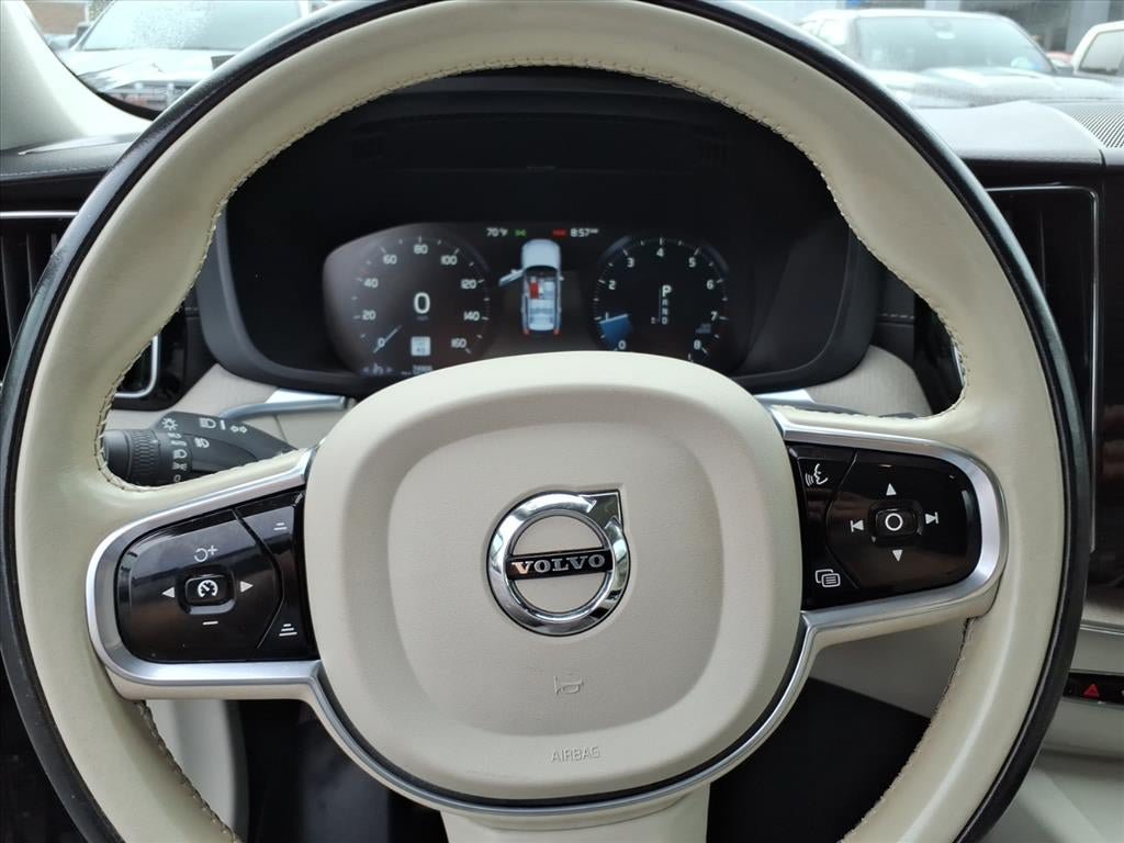 Used 2020 Volvo XC60 T6 Inscription AWD/4WD image 17