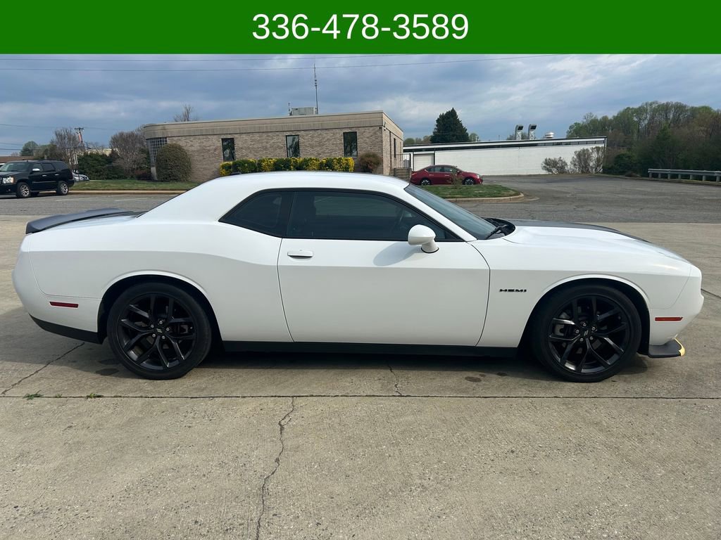 Used 2022 Dodge Challenger R/T w/ Blacktop Package image 6