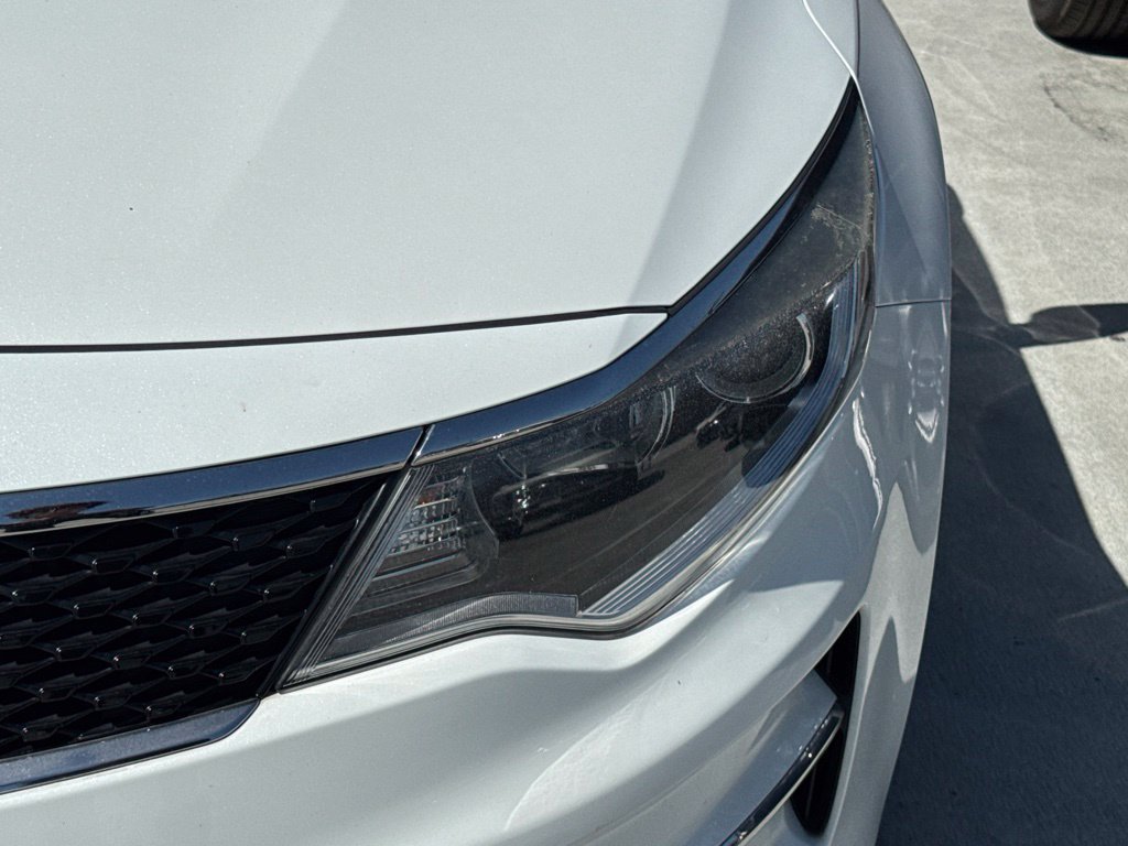 Used 2016 Kia Optima LX w/ Technology Package FWD image 4