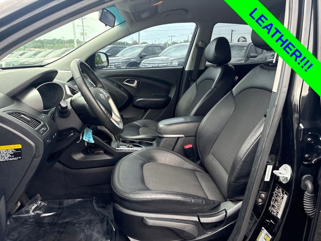 Used 2013 Hyundai Tucson GLS FWD image 2