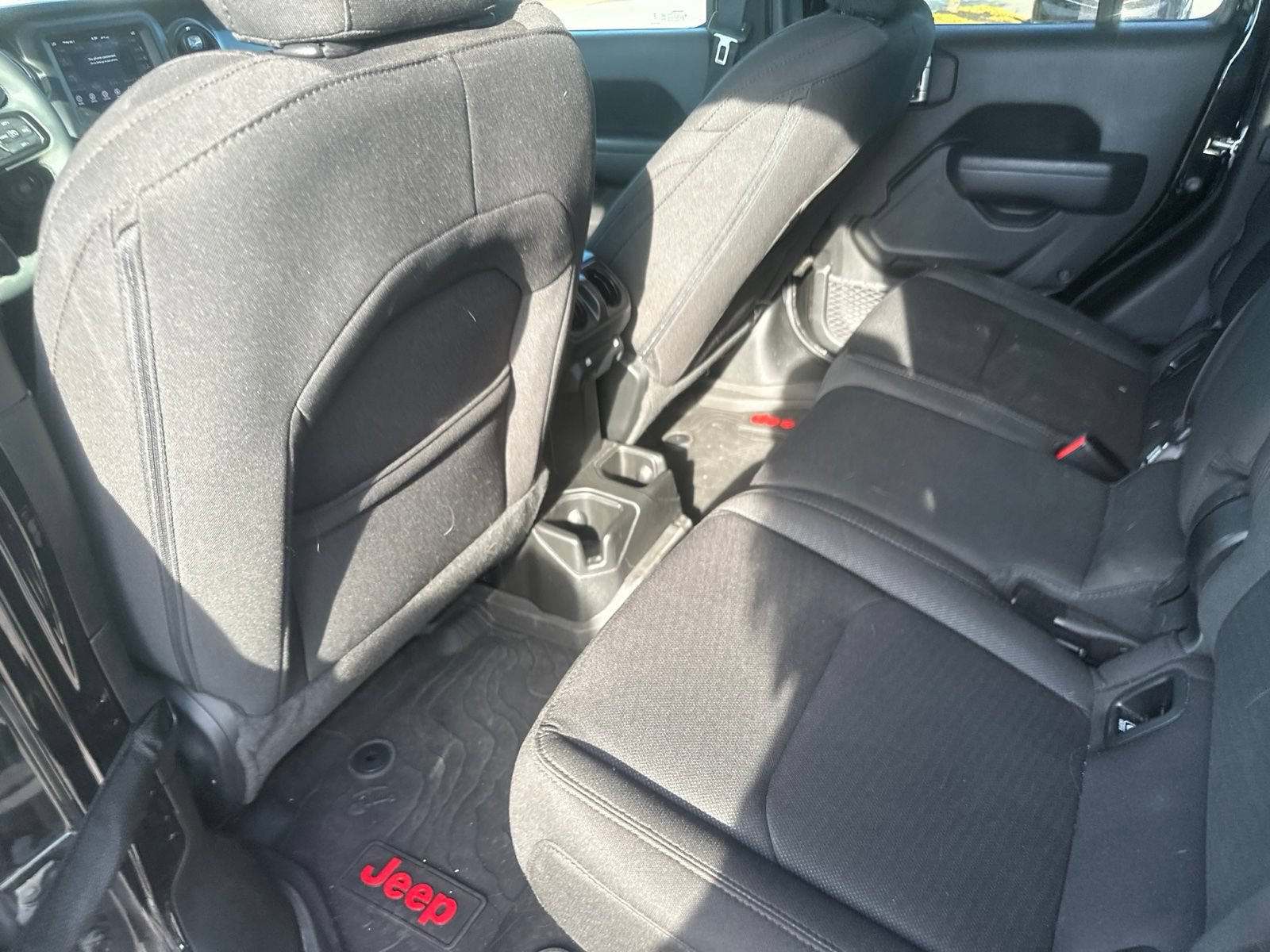 Used 2023 Jeep Gladiator Sport AWD/4WD image 12