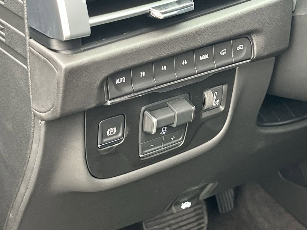 New 2026 Cadillac Escalade Luxury image 27