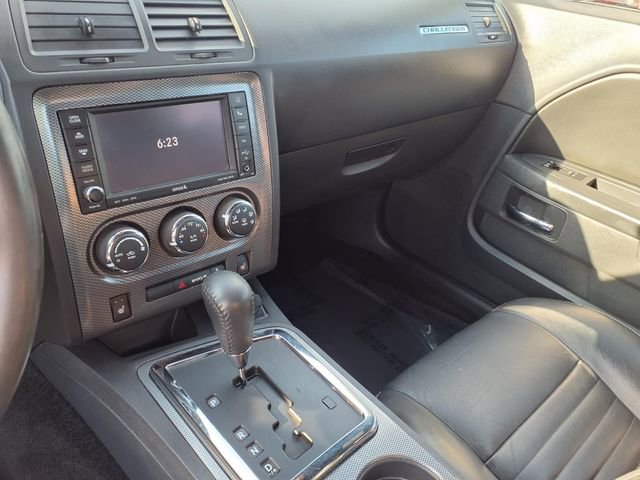 Used 2012 Dodge Challenger R/T RWD image 9