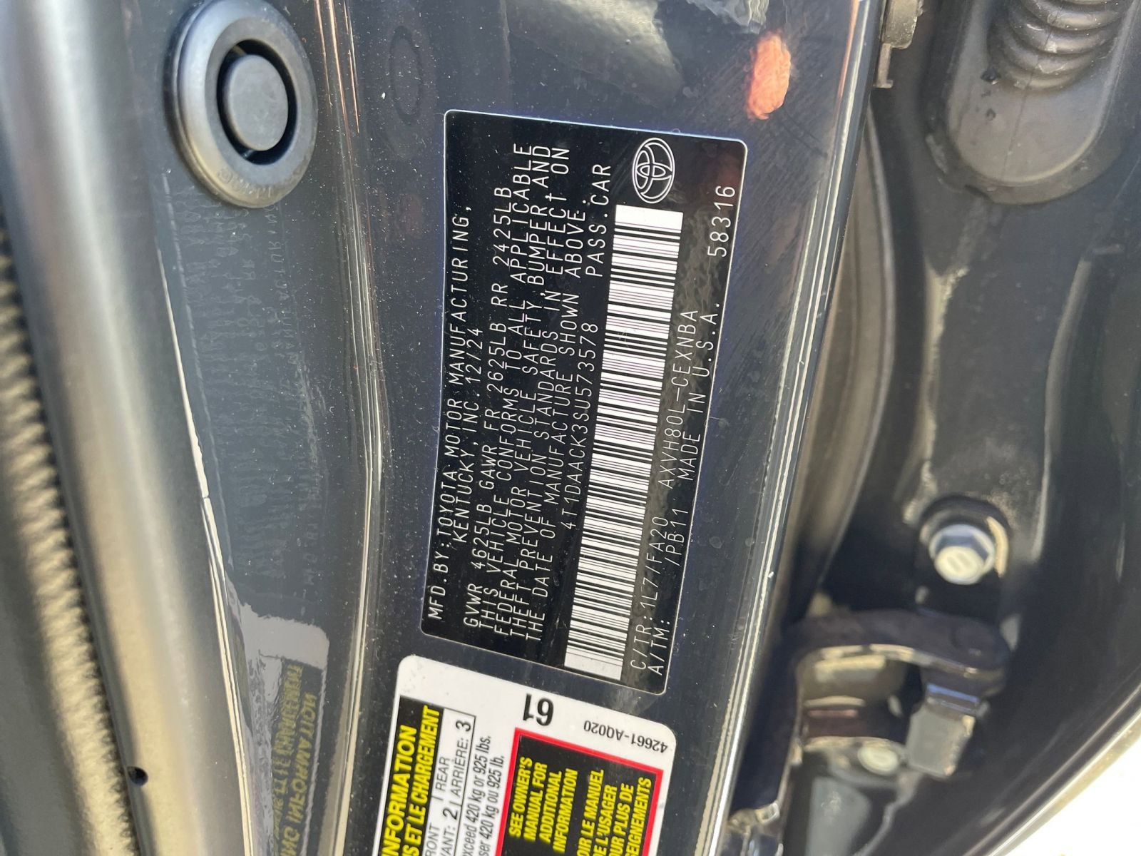 Used 2025 Toyota Camry LE image 29