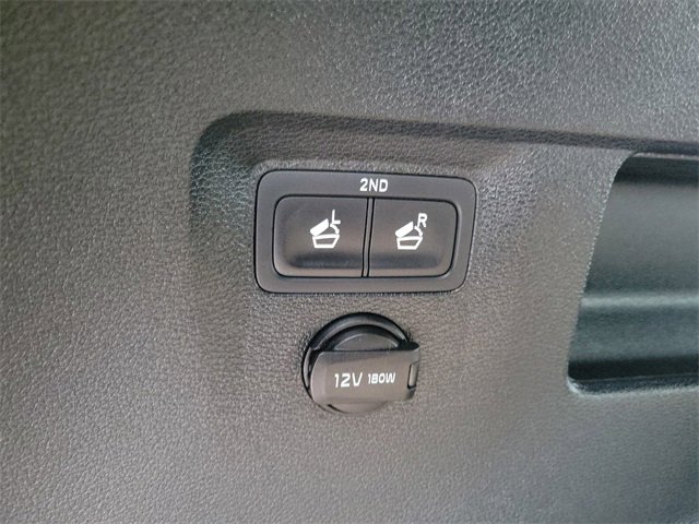 Used 2022 Kia Telluride SX w/ SX Prestige Package image 11
