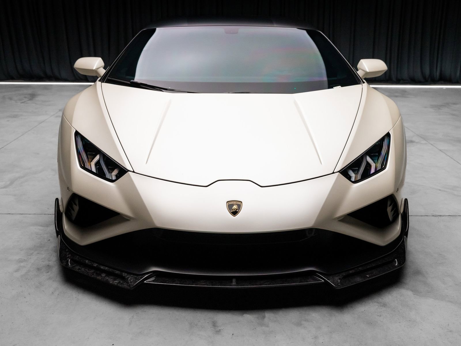 Used 2021 Lamborghini Huracan EVO image 23