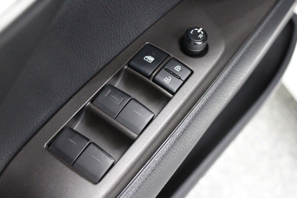 Used 2021 Toyota Camry LE FWD image 14