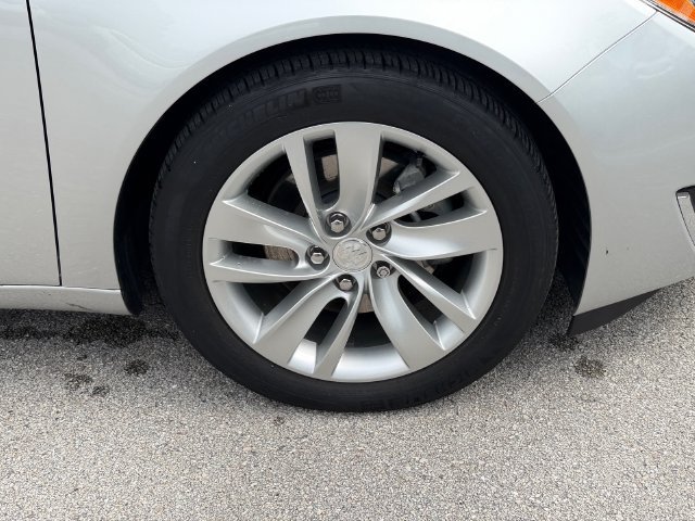Used 2016 Buick Regal Premium w/ Driver Confidence Package #1 FWD image 10