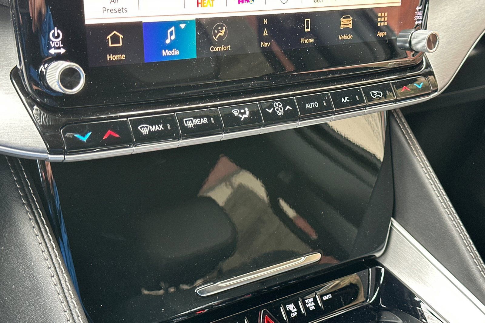 New 2026 Jeep Grand Wagoneer 4WD image 21