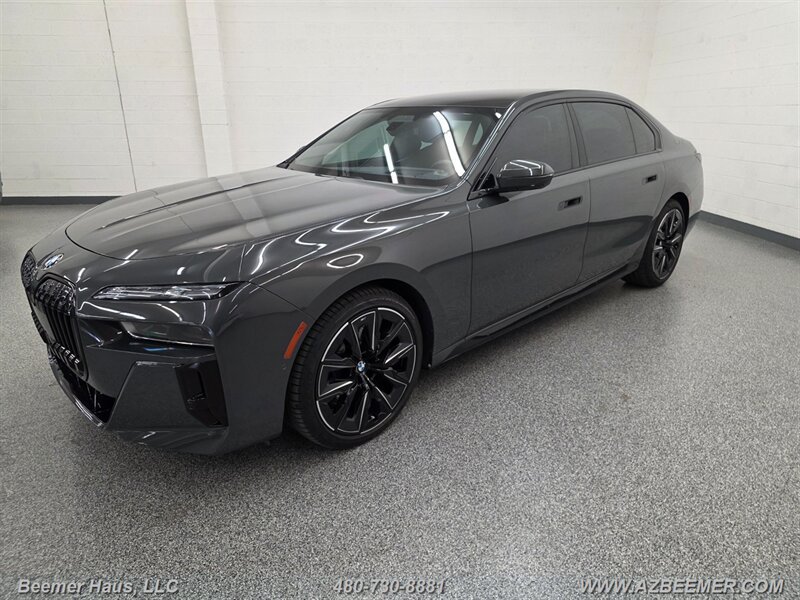 Used 2024 BMW 760i xDrive w/ Executive Package AWD/4WD image 2
