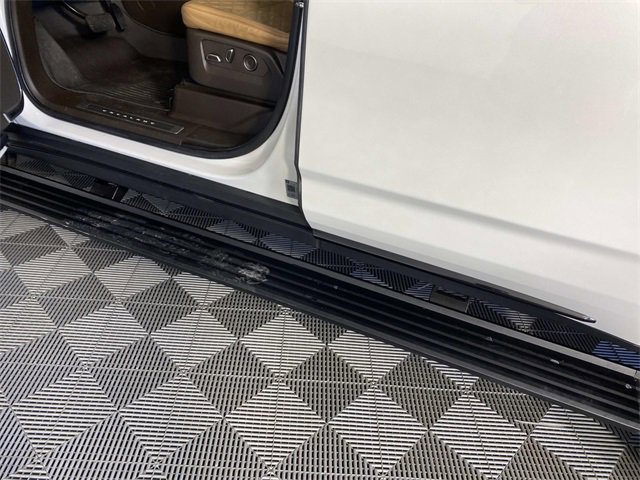 Used 2021 Cadillac Escalade Sport w/ Driver Assist Tech Package image 17