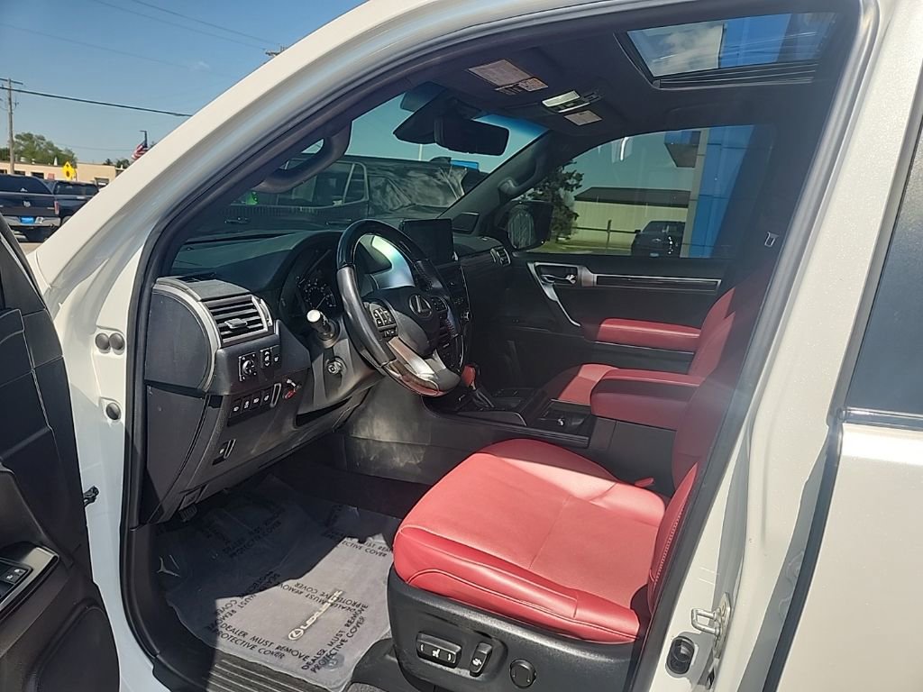 Used 2023 Lexus GX 460 Premium w/ Premium Package AWD/4WD image 8