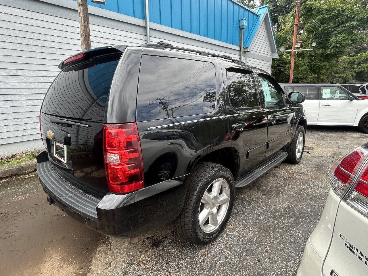 Used 2013 Chevrolet Tahoe LT w/ Luxury Package AWD/4WD image 10