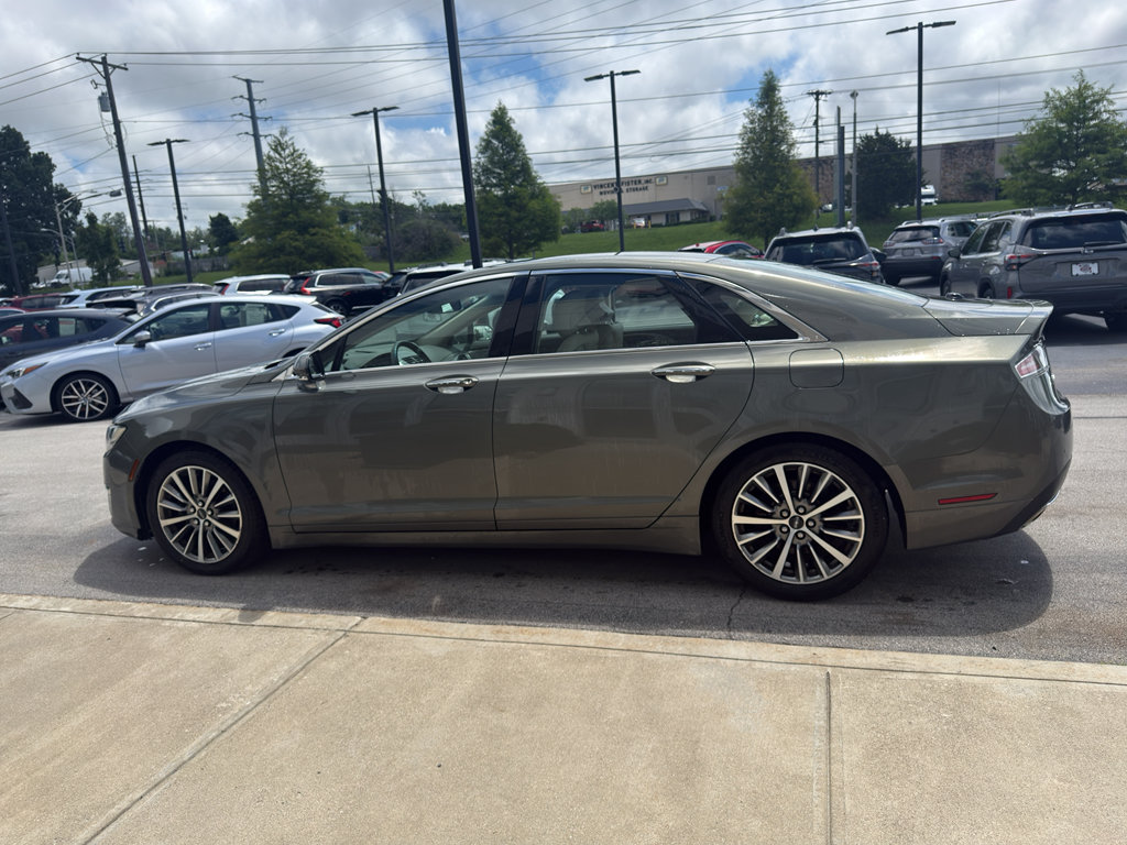 Used 2017 Lincoln MKZ Select FWD image 6