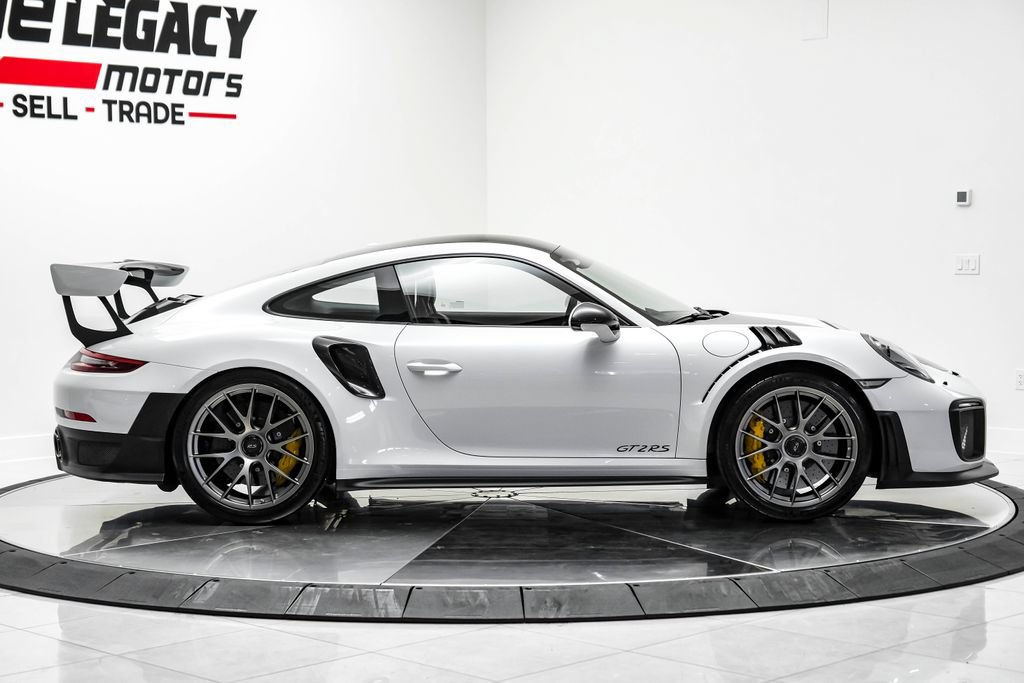 Used 2018 Porsche 911 GT2 RS RWD image 5