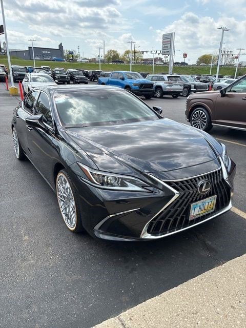 Used 2024 Lexus ES 350 w/ Premium Package FWD image 6