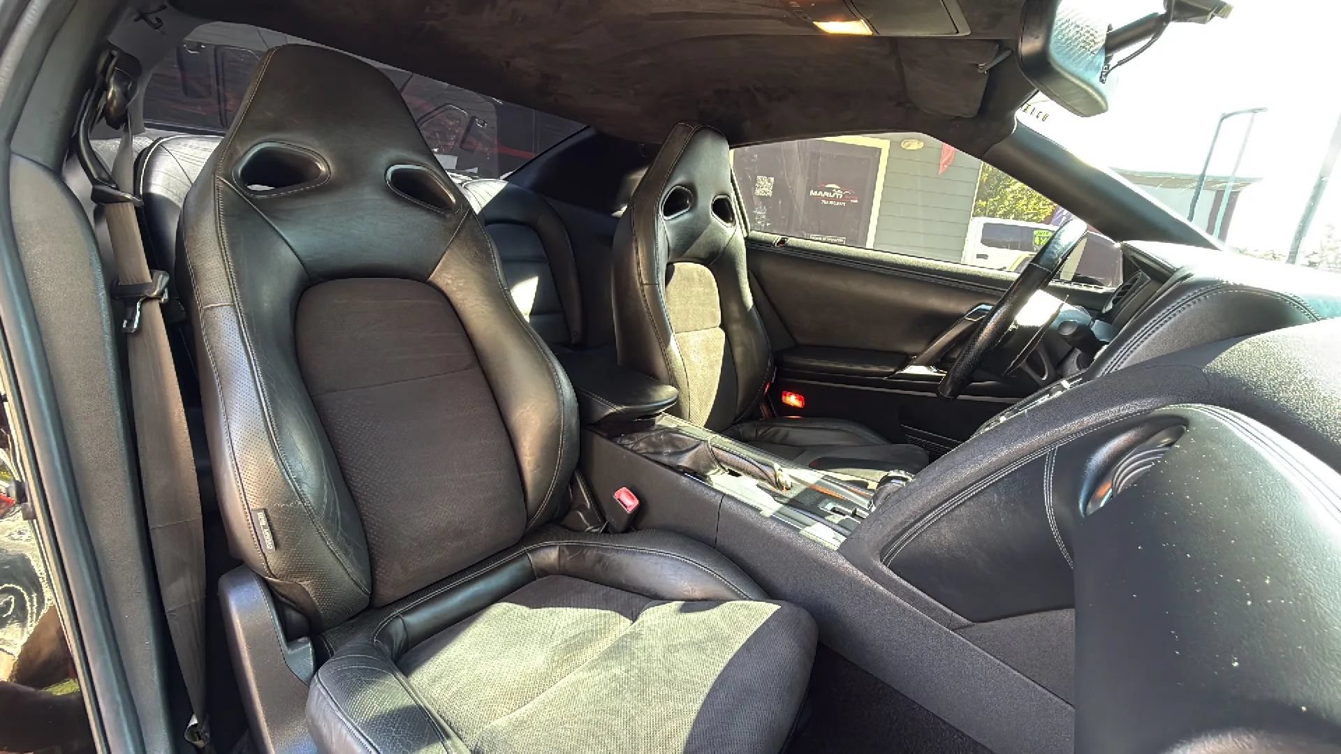Used 2010 Nissan GT-R Premium AWD/4WD image 22