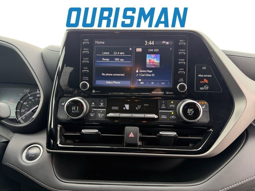 Used 2021 Toyota Highlander XLE image 19