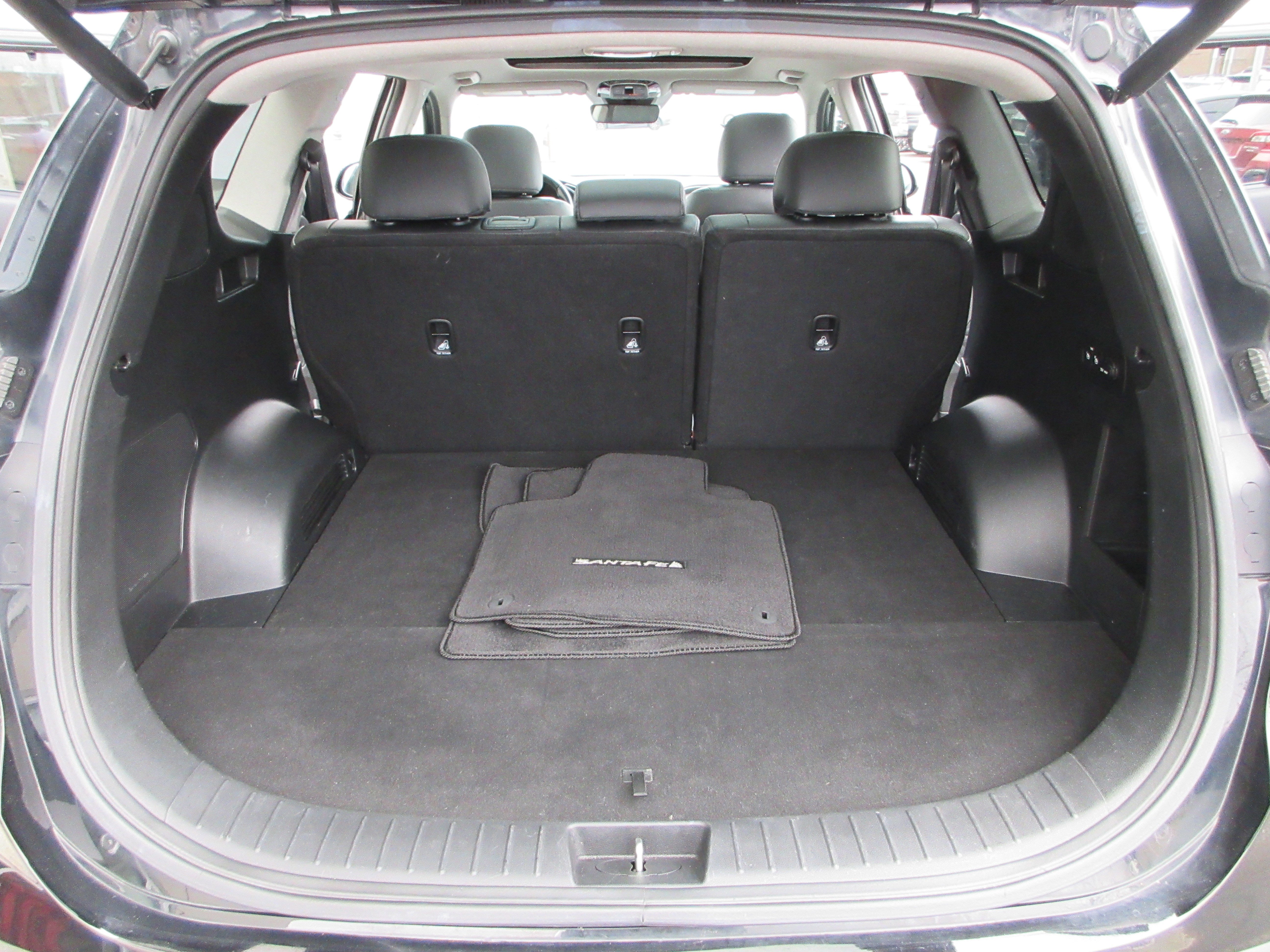 Used 2021 Hyundai Santa Fe Limited AWD/4WD image 56
