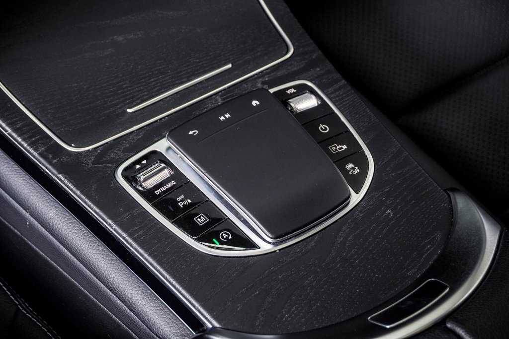 Used 2021 Mercedes-Benz GLC 300 GLC 300 image 25