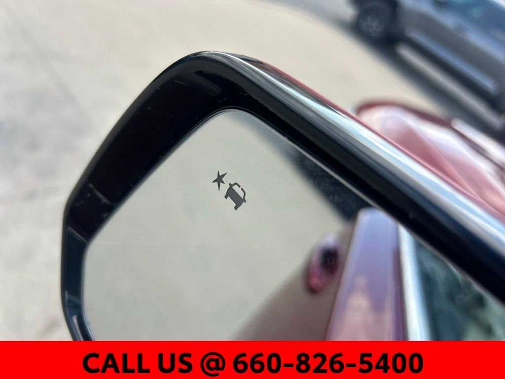 Used 2020 Chevrolet Traverse LT FWD image 10