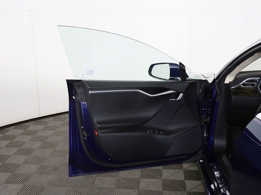 Used 2016 Tesla Model S 90D image 21