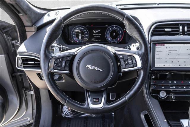 Used 2020 Jaguar F-PACE SVR AWD/4WD image 13