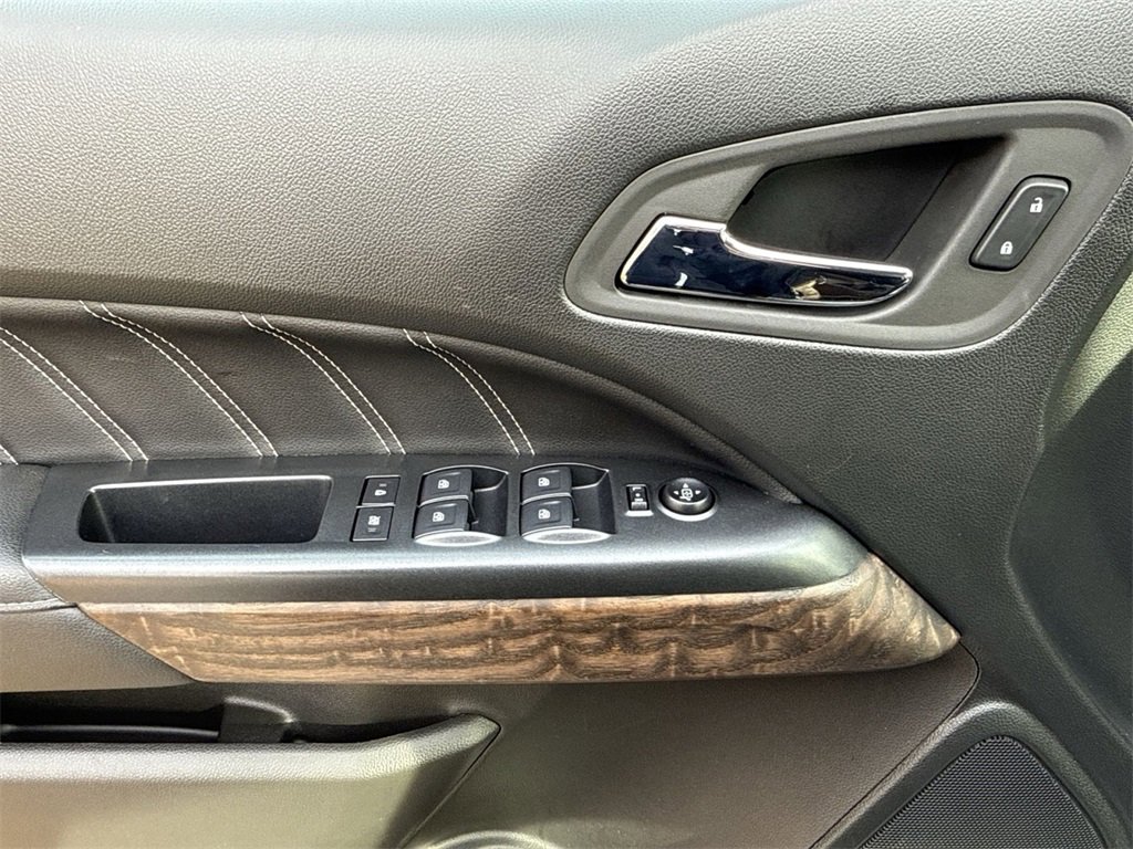 Used 2022 GMC Canyon Denali image 35