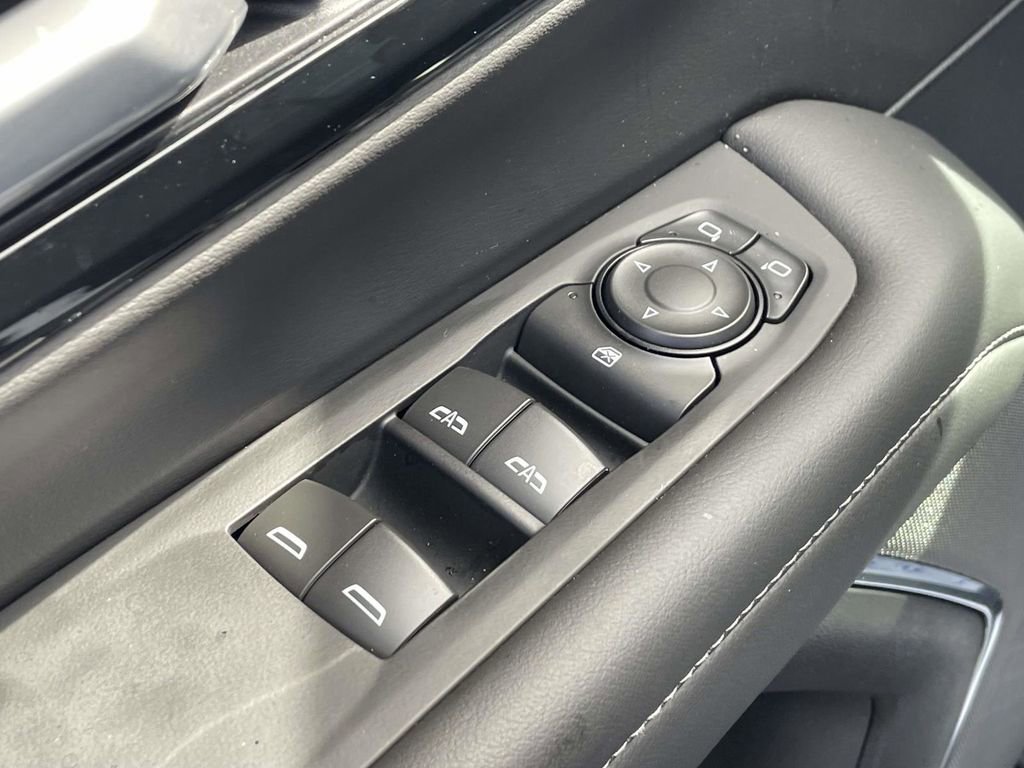 Used 2025 Chevrolet Tahoe LS image 24