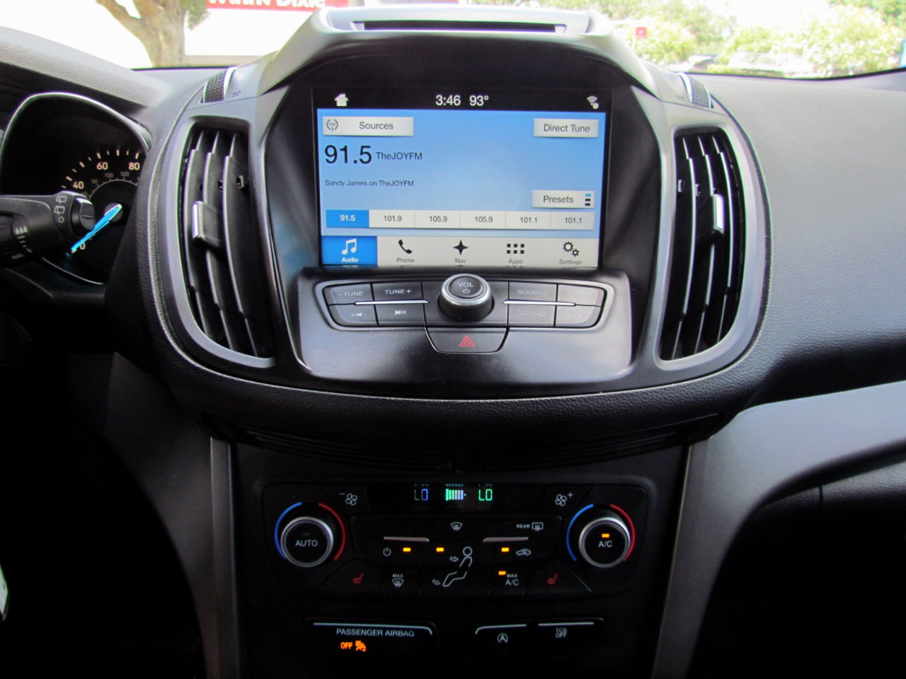 Used 2018 Ford Escape SEL w/ Ford Safe & Smart Package image 27