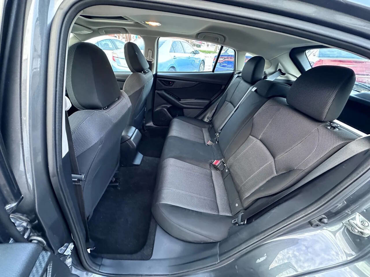 Used 2018 Subaru Impreza 2.0i Premium image 11