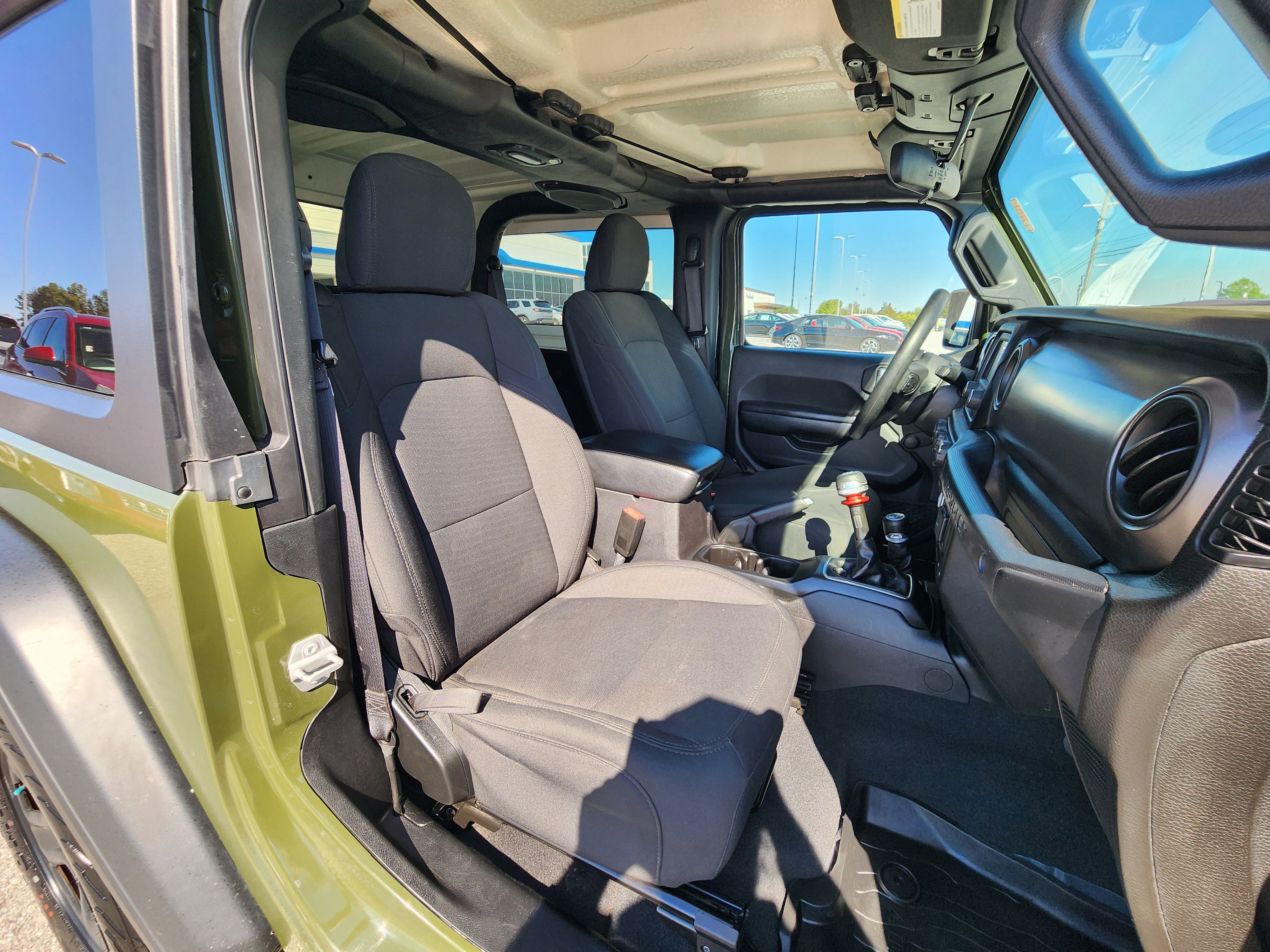 Used 2020 Jeep Wrangler Sport AWD/4WD image 12