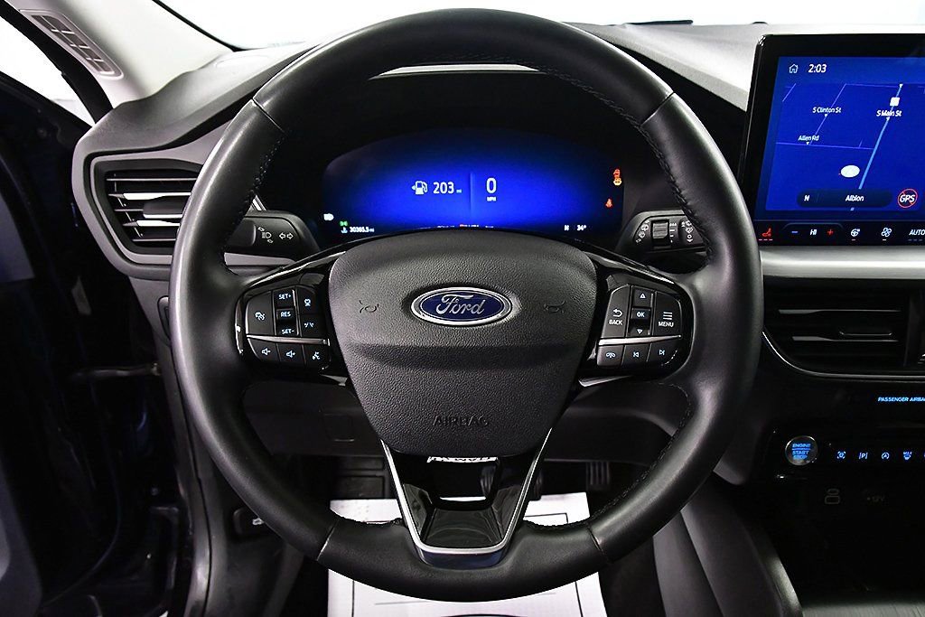 Used 2024 Ford Escape Platinum image 18