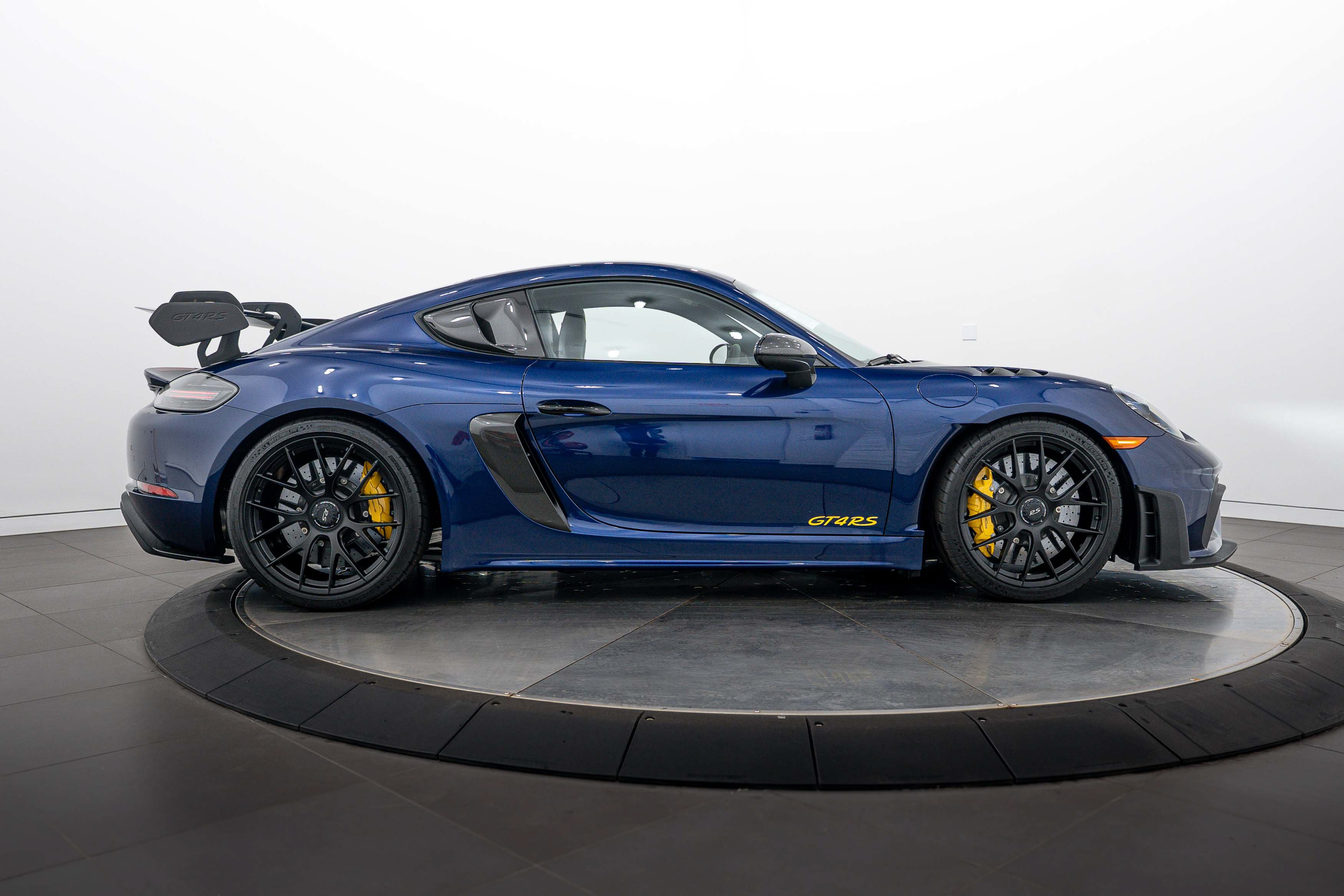 Certified 2025 Porsche 718 Cayman GT4 RS RWD image 8
