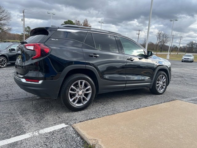 Used 2023 GMC Terrain SLT image 6