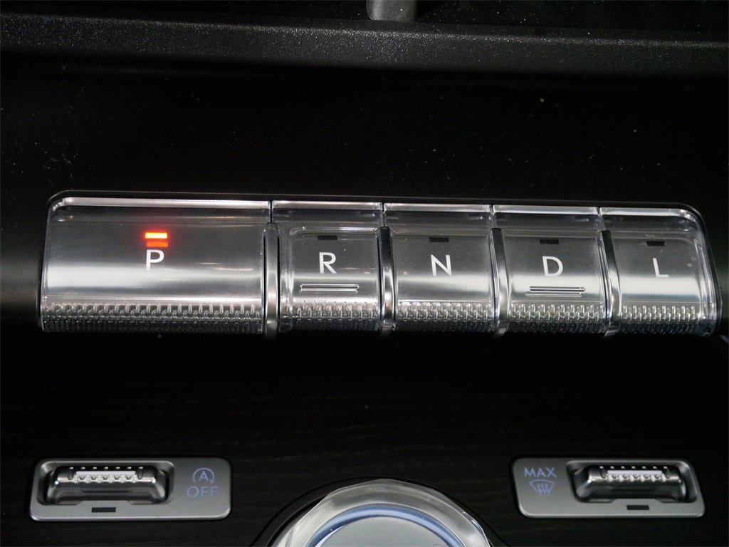 Certified 2024 Lincoln Nautilus Reserve w/ Equipment Group 202A image 24