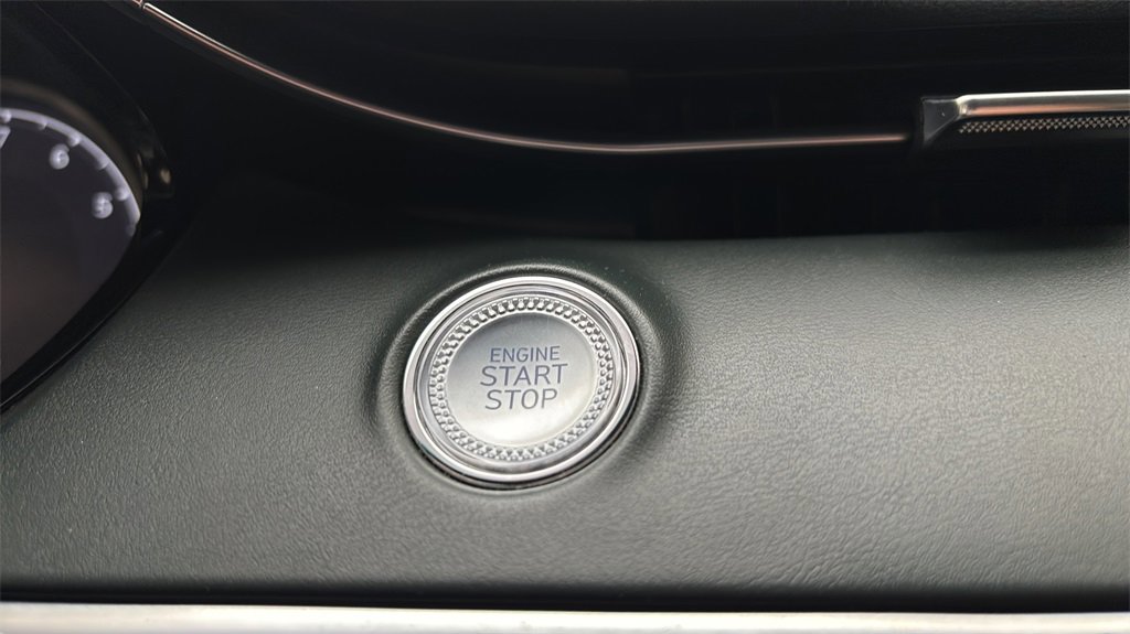 Used 2022 Genesis GV70 2.5T w/ Advanced Package image 26