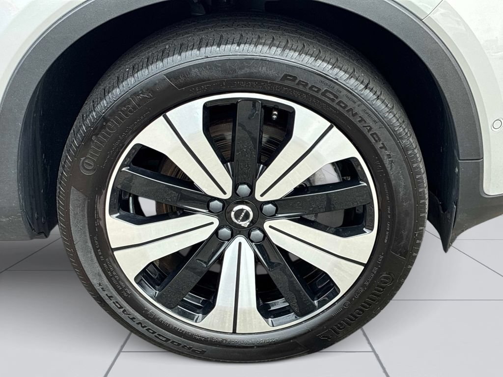 Used 2023 Volvo C40 P8 Recharge Plus w/ Climate Package AWD/4WD image 9