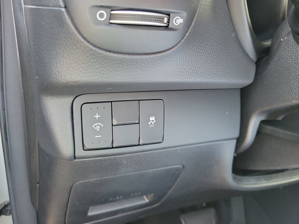 Used 2018 Kia Soul FWD image 19