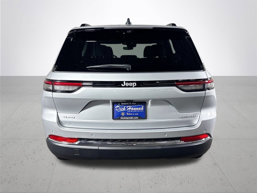 New 2025 Jeep Grand Cherokee Limited image 8