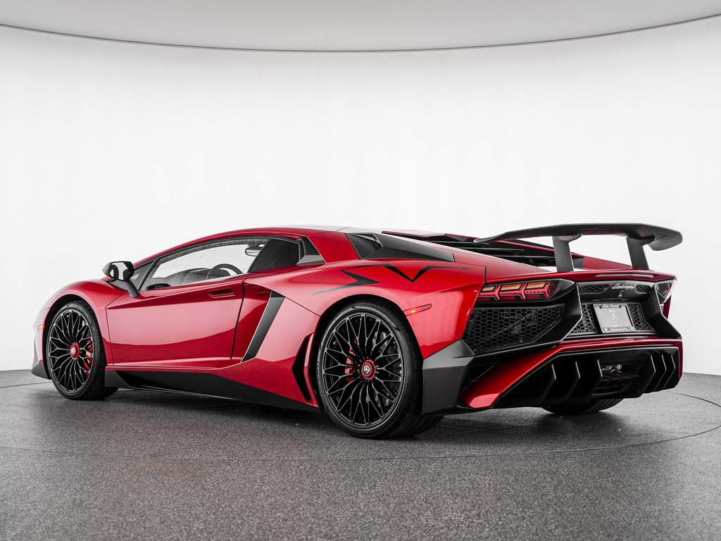 Used 2016 Lamborghini Aventador LP 750-4 Superveloce AWD/4WD image 3