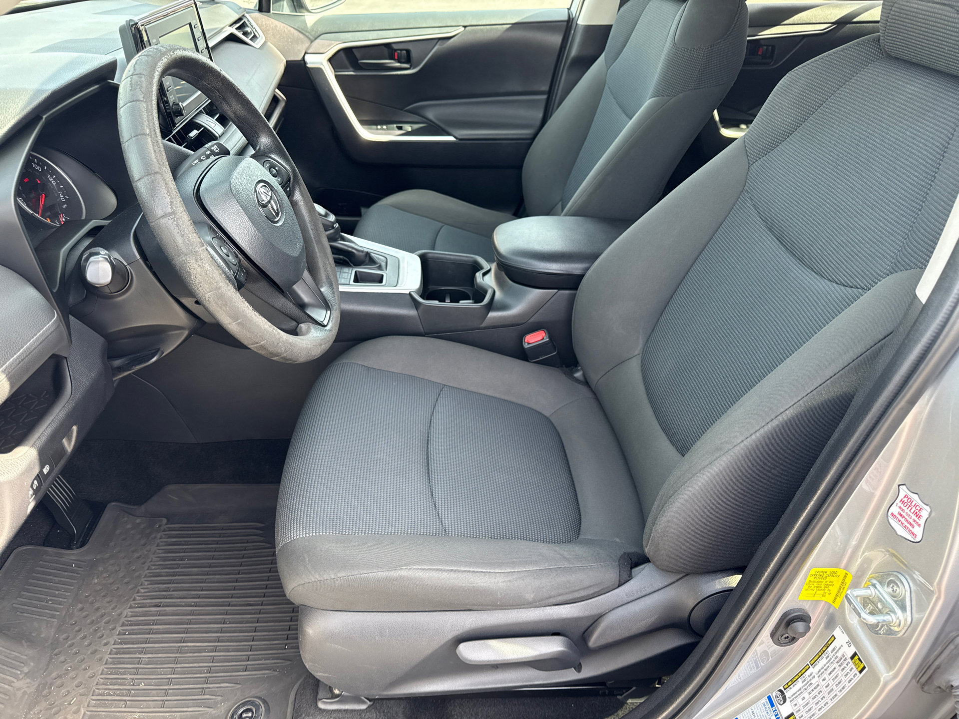 Used 2022 Toyota RAV4 LE image 22